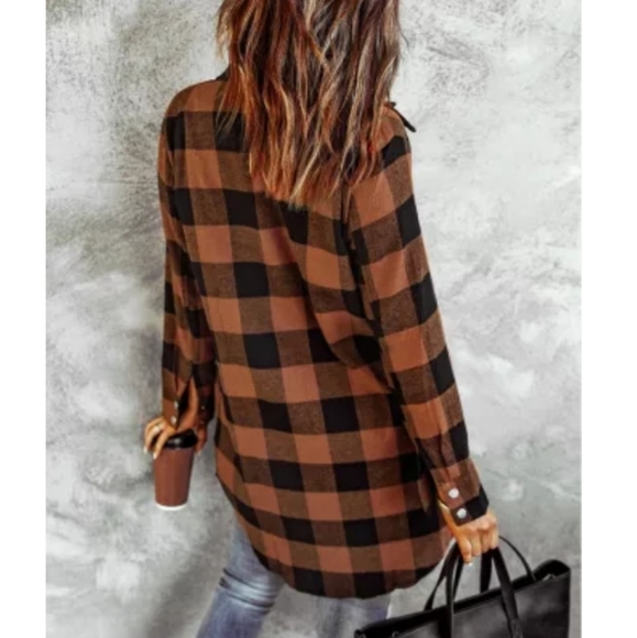 New boutique plaid shacket - Picture 12 of 16